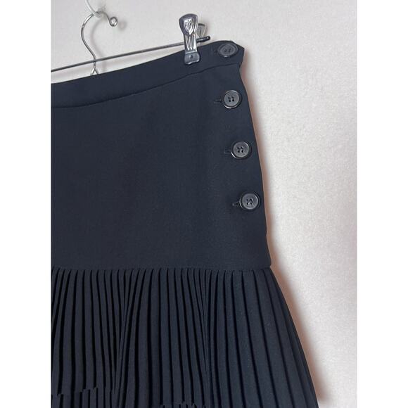 Be My Valentine Women's Tiered Pleated Black Skirt Size 4 Buttons - Picture 2 of 7